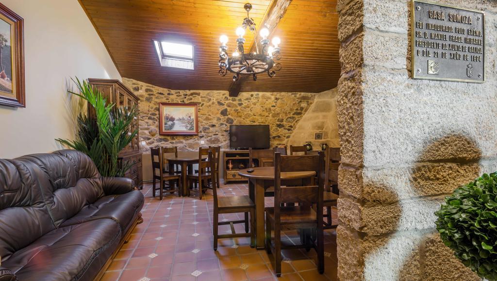 Casa De Los Somoza Melide Extérieur photo